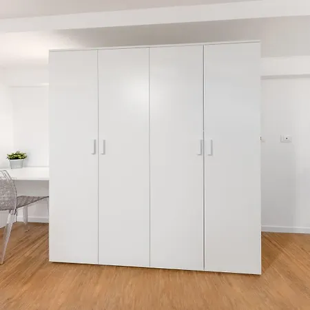 Casa Da Mirabello * Милан